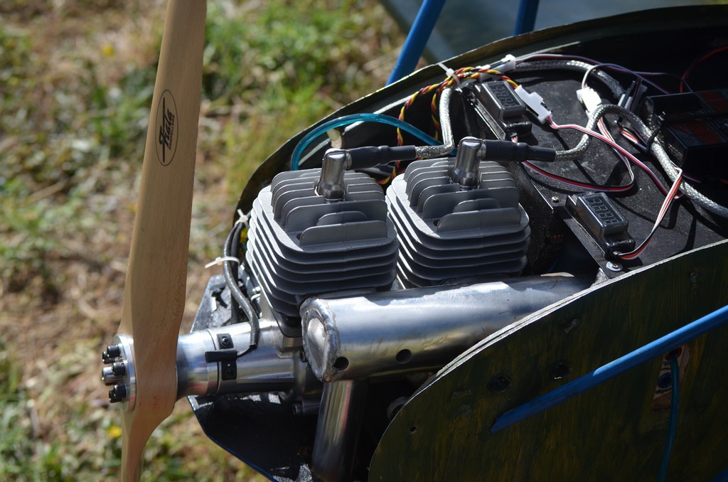 Motor DLA112